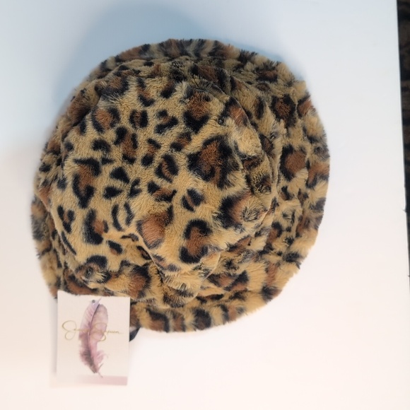 Jessica Simpson Tan Leopard Faux Fur Bucket Hat NWT - Picture 3 of 6